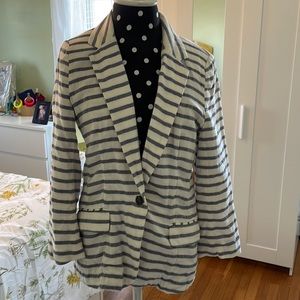 Huge sale!NWOT ⚓️chic Isabelle Sinclair striped blazer with fun lining, size m.